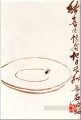 Qi Baishi vuela en un plato de tinta china antigua